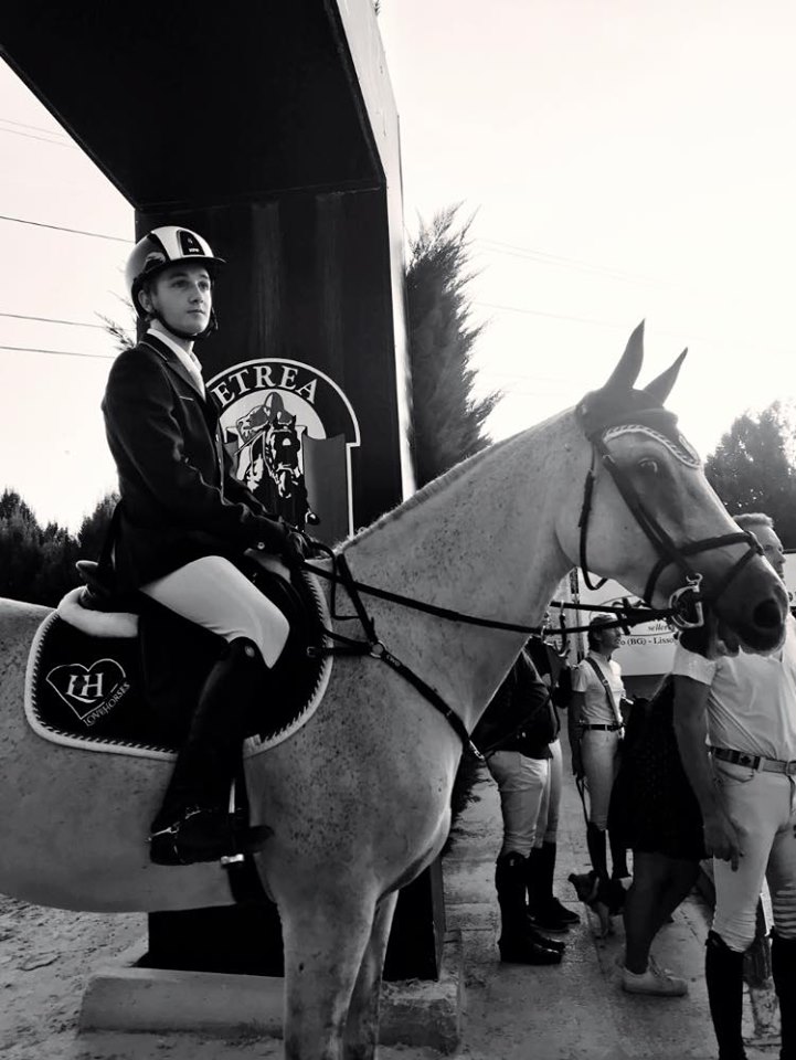 LOVEHORSES Riding The Future