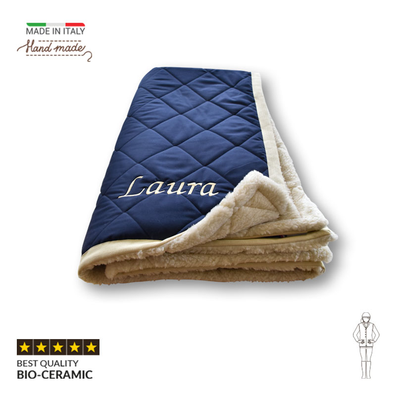 Plaid in bio-ceramica LoveHorses, mantiene il calore corporeo e offre comfort termico durante il relax