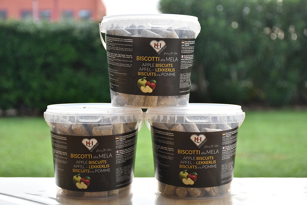 Snack alla mela per cavalli, sani e gustosi, perfetti come premio