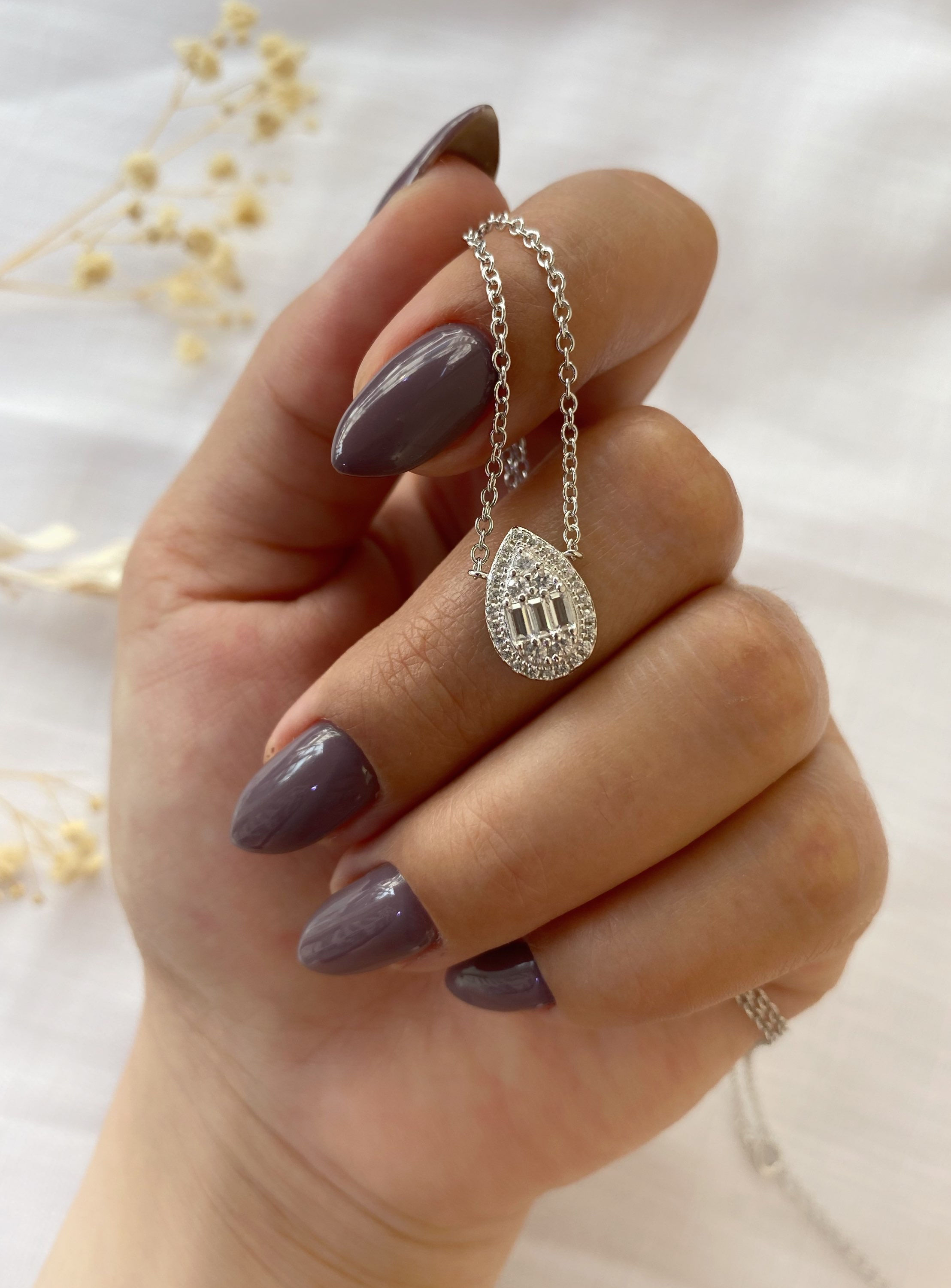 שרשרת טיפה שיבוץ אבני באגט 