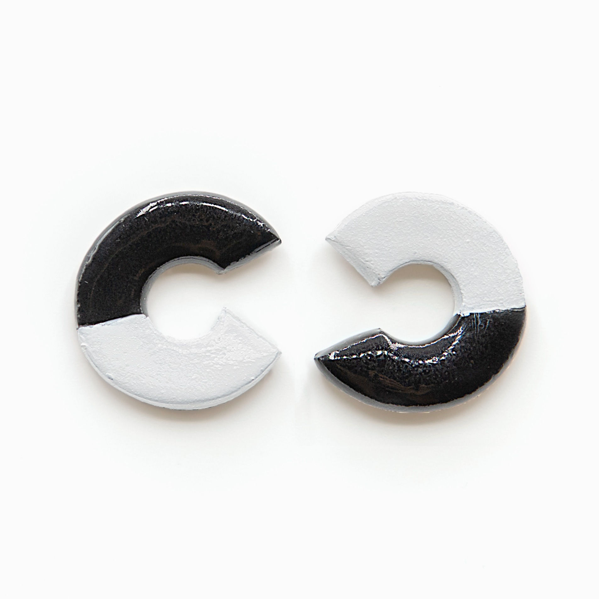 Flâneur C Shape Clay Earrings