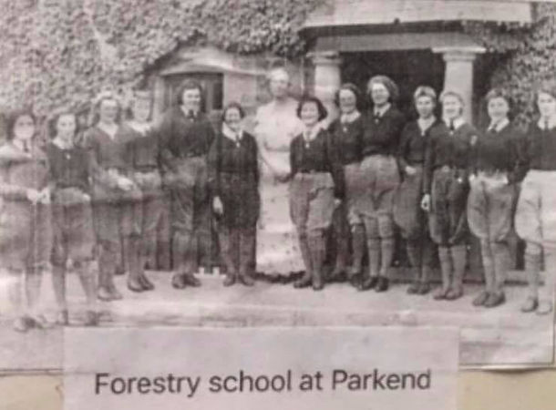 Land Army Girls, Parkend.jpg