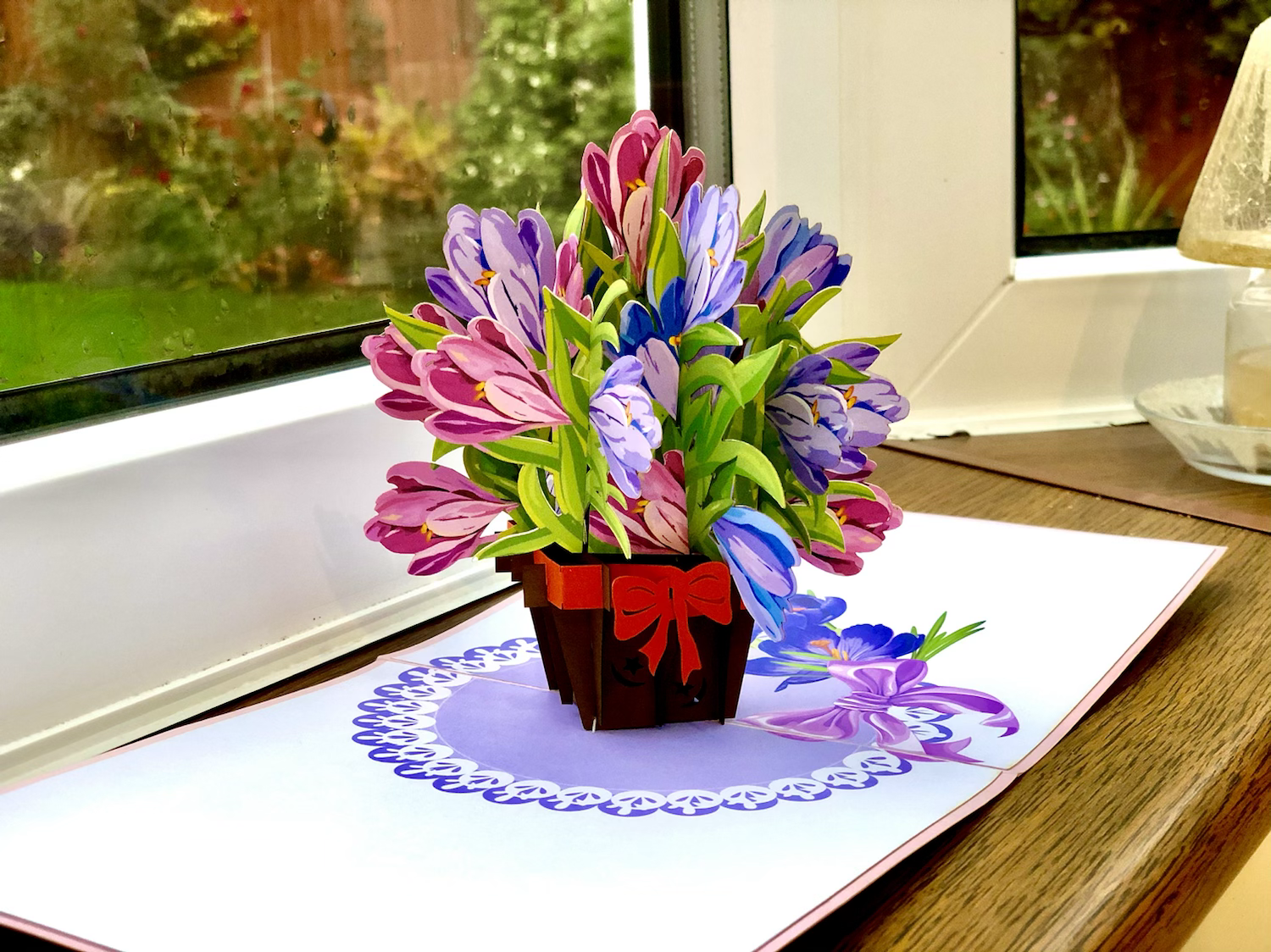 Crocus basket pop up card