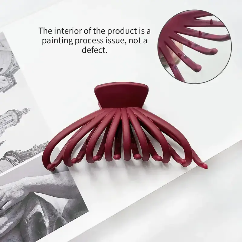 Thumbnail: Large Shark Claw Hair Clip