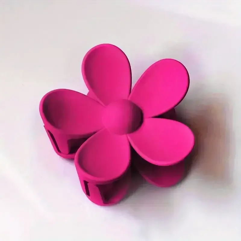Thumbnail: Pretty Flower Hair Claw