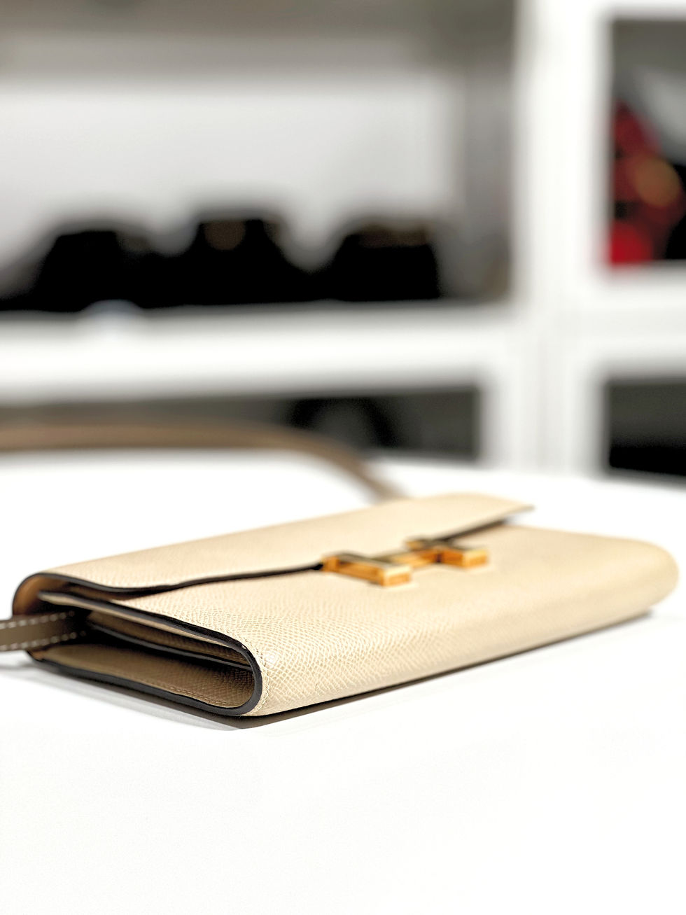 섬네일: Hermès CONSTANCE LONG WALLET