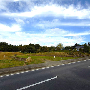 甲斐大泉　貴重な県道28号線沿い　南アルプスを望む平坦な233坪　1631万円