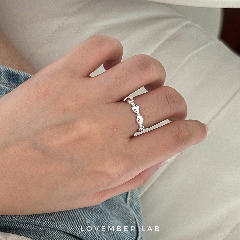 June Adjustable Ring