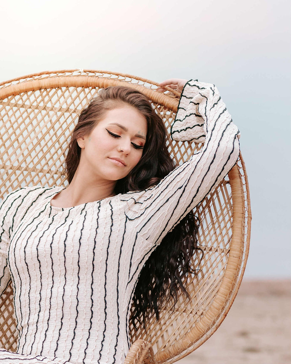 Jeannie | Golden Hour