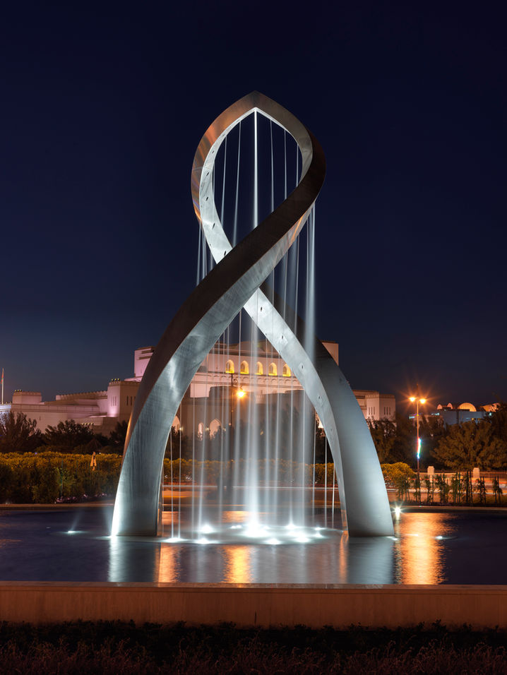 Eden Sculpture - Giles Rayner - Arches Oman