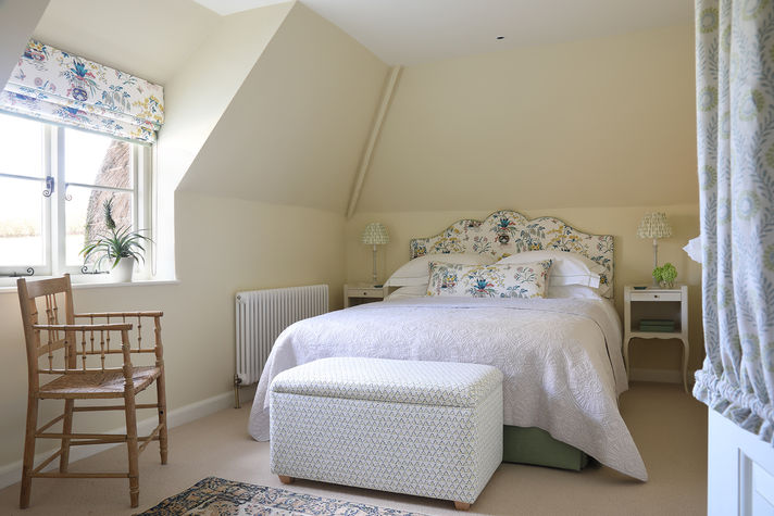 Overbury Interiors Hampshire Cottage on the Green 14.jpg