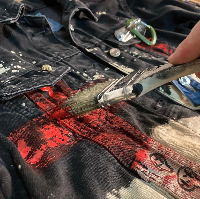 CHAQUETA CUSTOMIZADA.jpeg