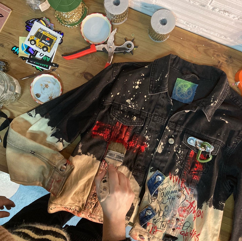 CHAQUETA CUSTOMIZADA.jpeg
