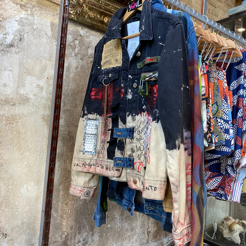 CHAQUETA CUSTOMIZADA.jpeg