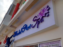 Letras en aluminio color