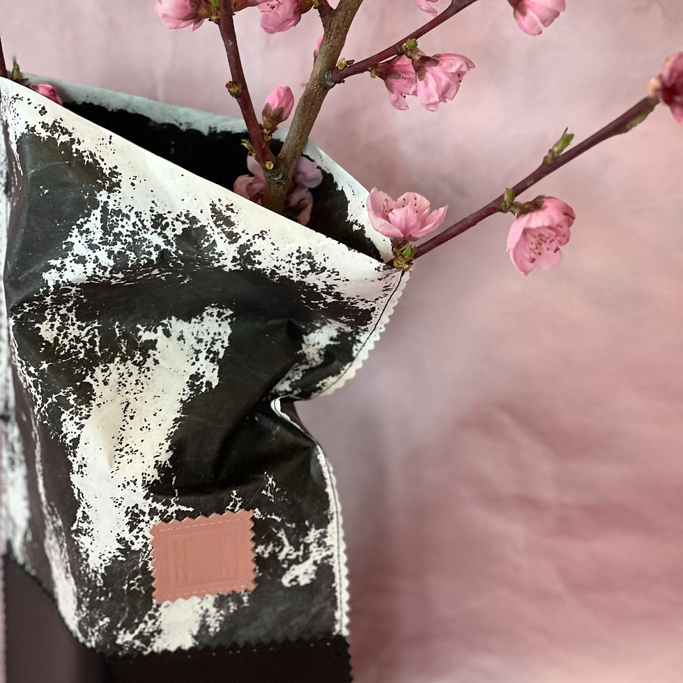 Miniature : Zoom sur vase cache-bouteille