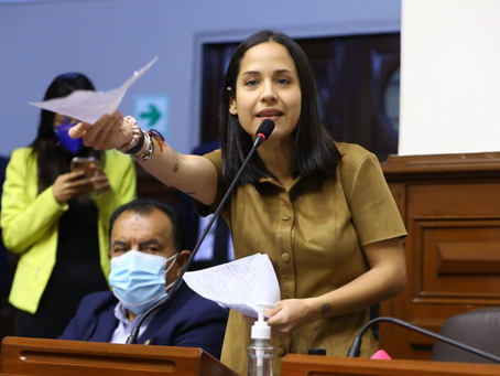 Sigrid Bazán propone aumentar penas para el delito de extorsión