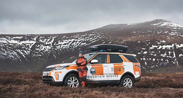 LR_DISCOVERY_MTN_RESCUE_220720_03.jpg
