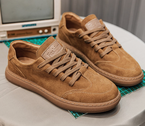 Thumbnail: Men's Casual Breathable Skate Shoes - Summer 2019 Trend