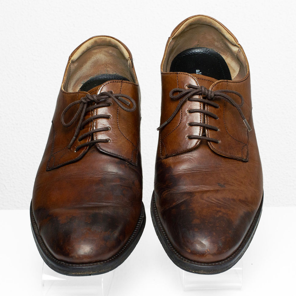 革のシミ抜き(色の修復)