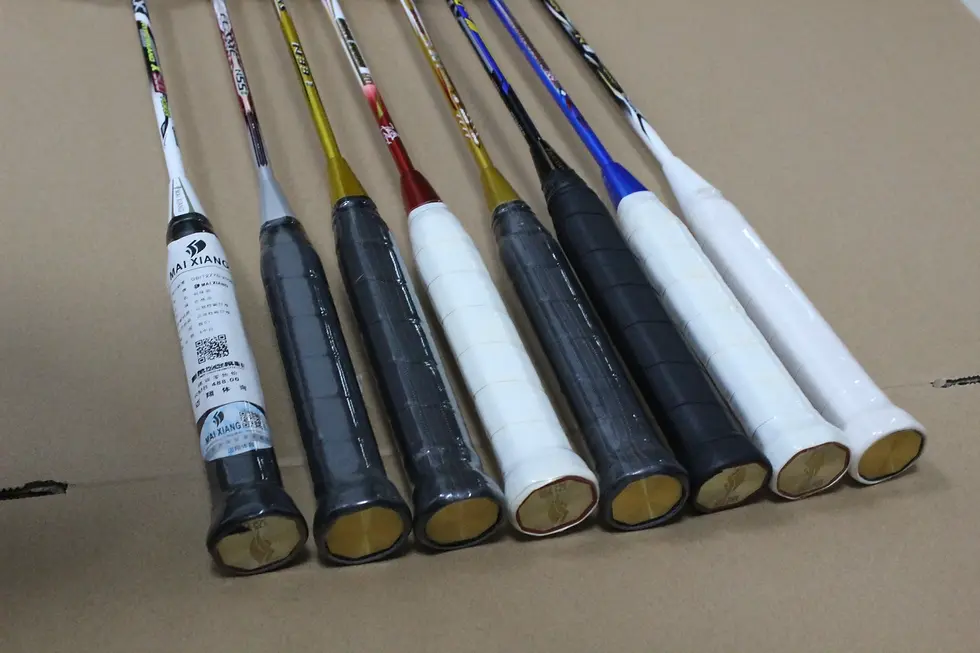 Miniaturbild: 2 Pcs Carbon Fiber Bionic Shaft Technology Badminton Racket 28Lbs High-Quality