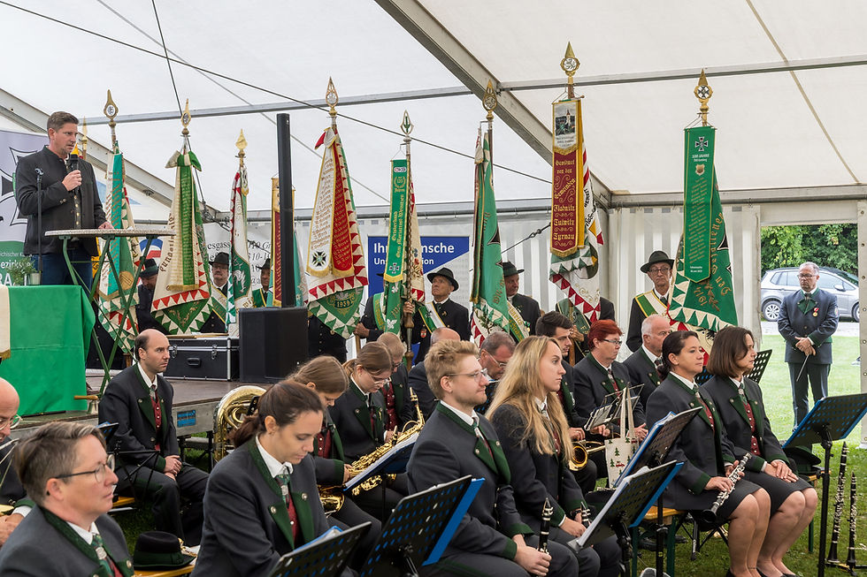 Bürgermeister Michael Feldgrill bei der Ansprache