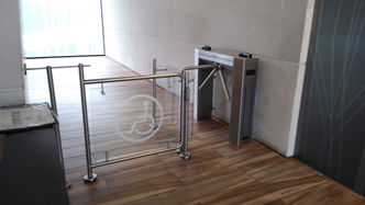 torniquete medio cuerpo sencillo Ramses 4S y puerta de discapacitados para control de acceso