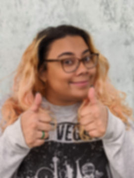 00100lrPORTRAIT_00100_BURST2019122111430