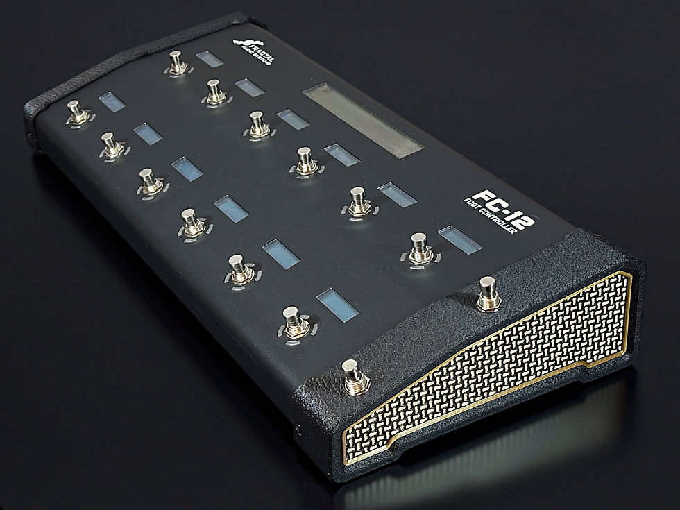 Thumbnail: External box with 2 extra switches for Fractal Audio FM3, FM9, FC6, FC12 and AXE-FX III