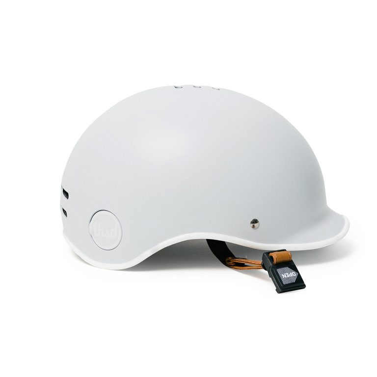 Miniature : LE CASQUE THOUSAND MODELE CHAPTER A PITON ST LEU