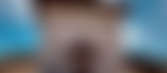 Come, welcome lovers from distant lands...