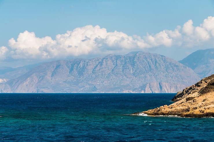 beautiful-seascape-in-crete-greece-2025-01-15-14-56-22-utc.jpeg