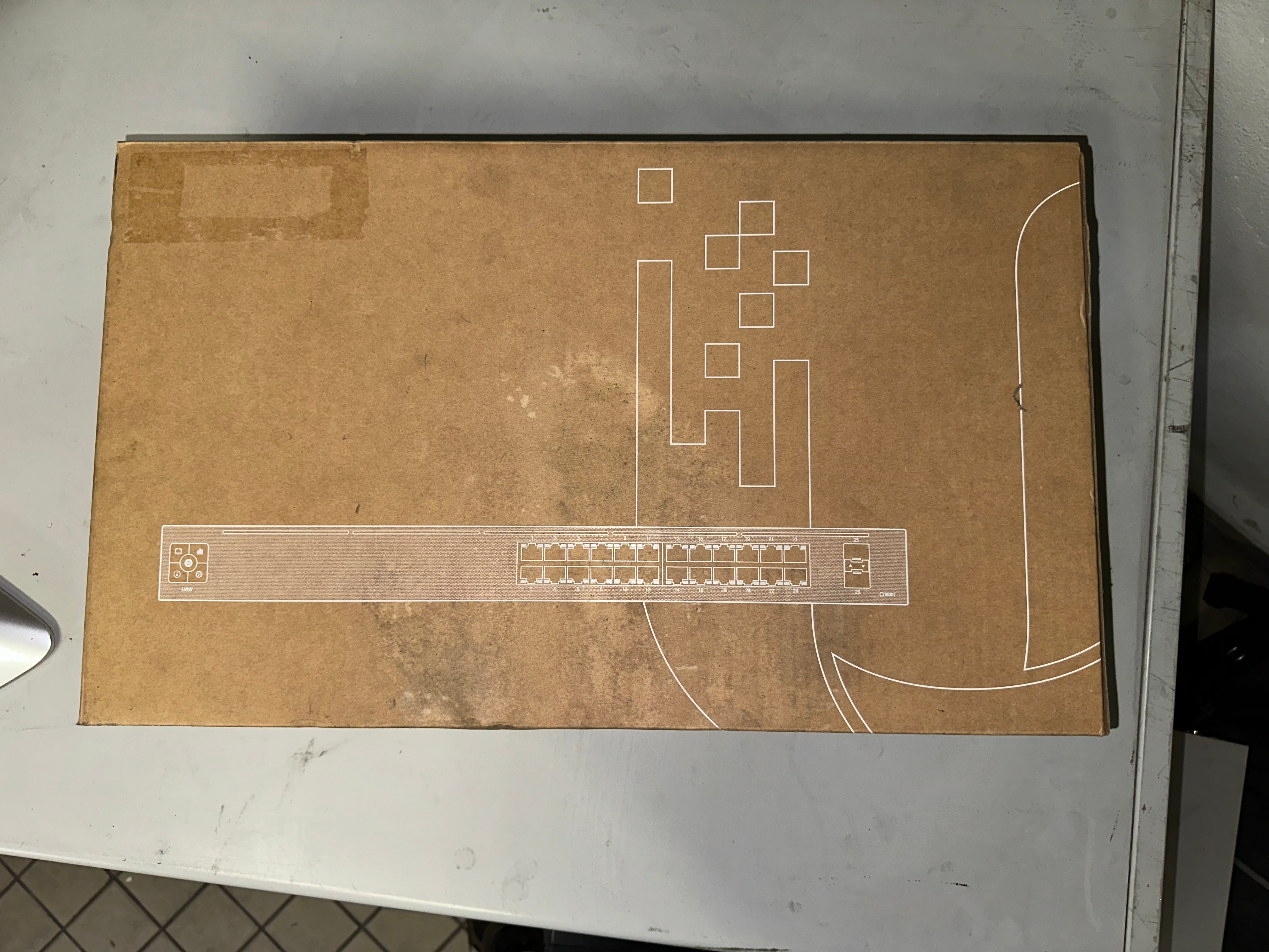 UNIFI NETWORK SWITCH 24