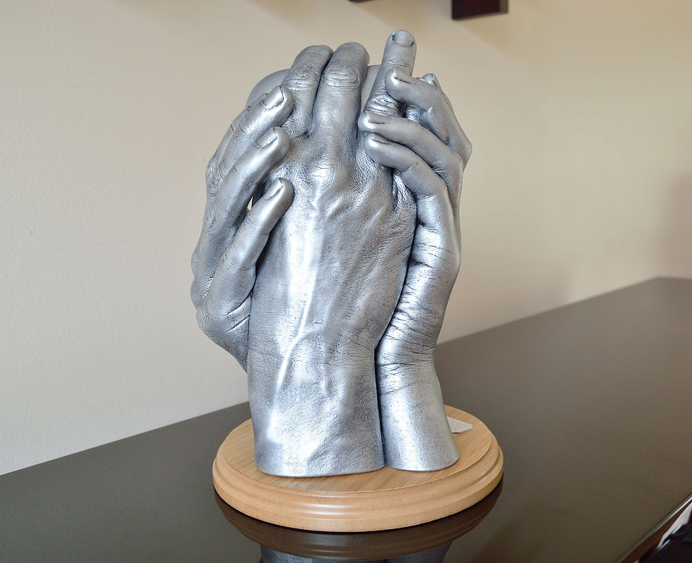 Thumbnail: Freestanding 3D Casting - Family of 3 with a heart