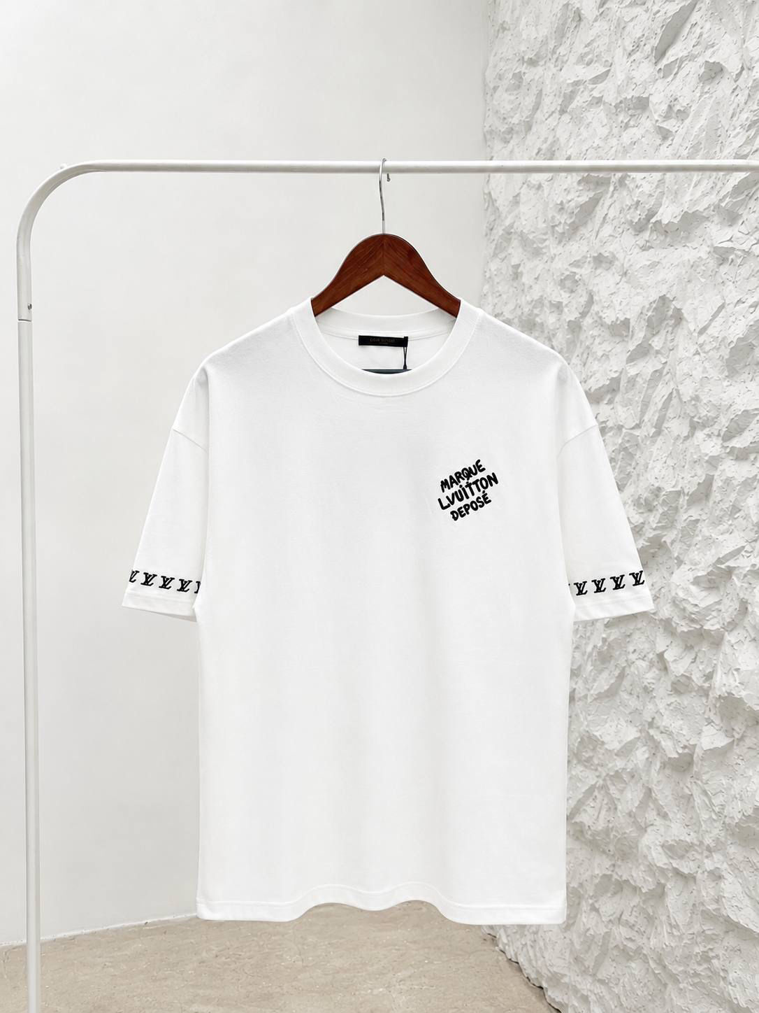 LV TSHIRT