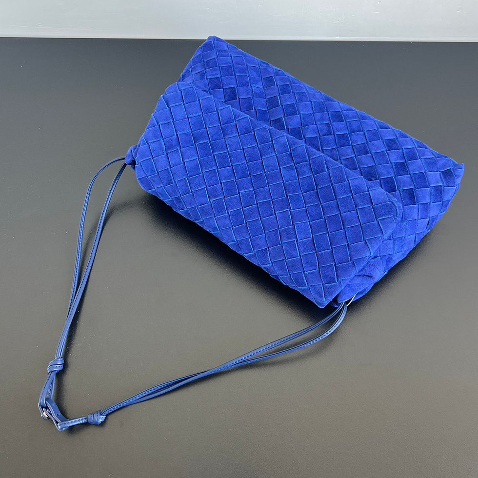 Thumbnail: BOTTEGA VENETA GIORNO SUEDE SHOULDER BAG
