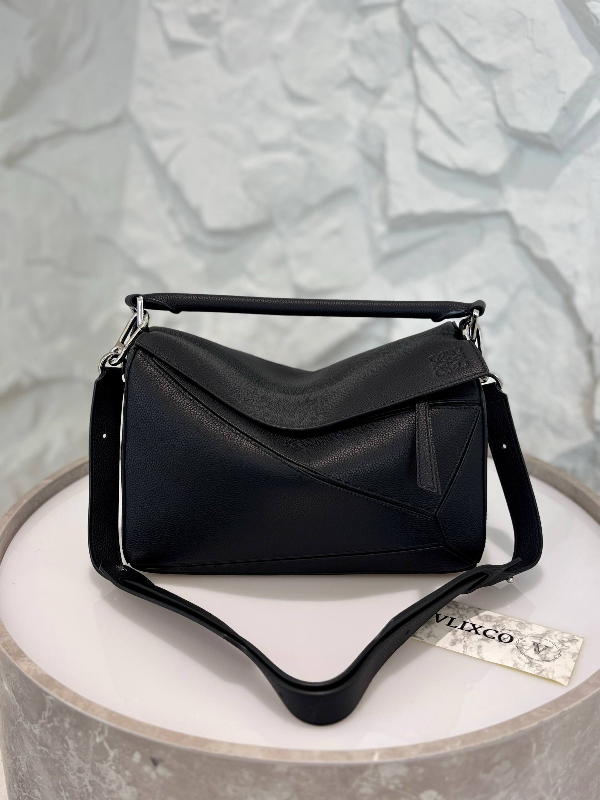 LOEWE PUZZLE MEDIUM CLASSIC BLACK BAG
