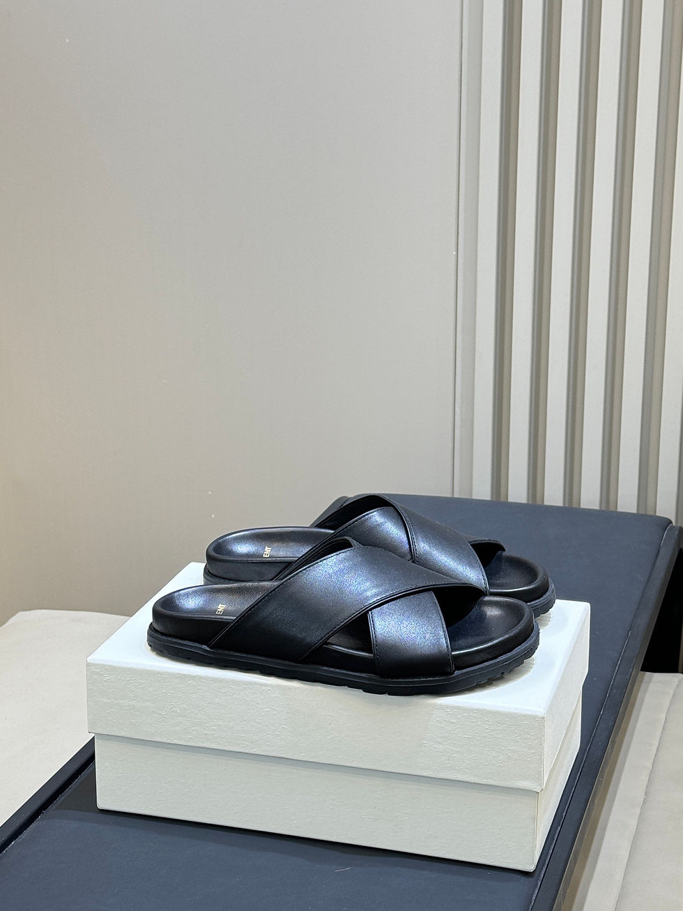 Thumbnail: YSL SAINT LAURENT JIMMY SLIDES