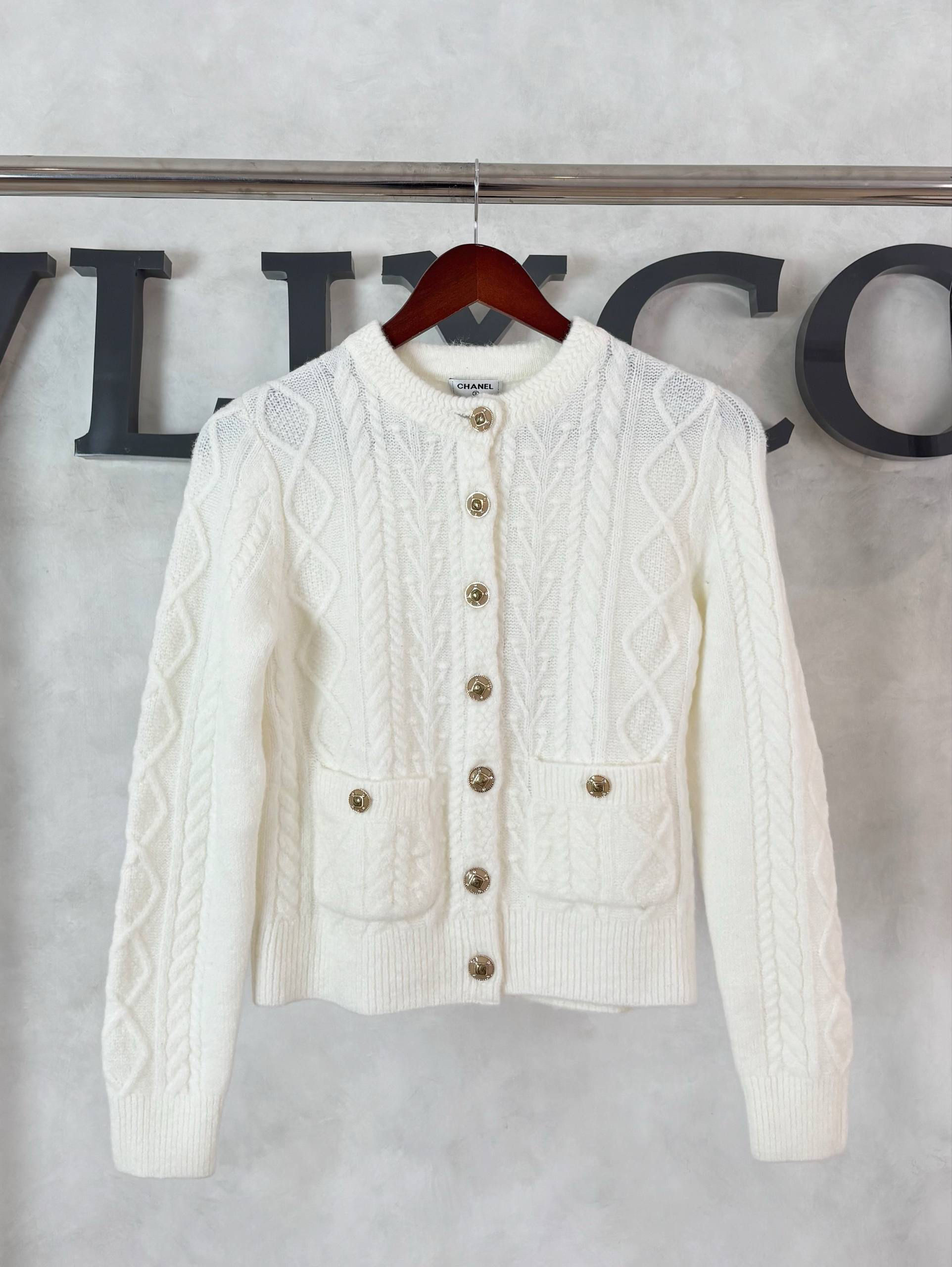 CHANEL CARDIGAN
