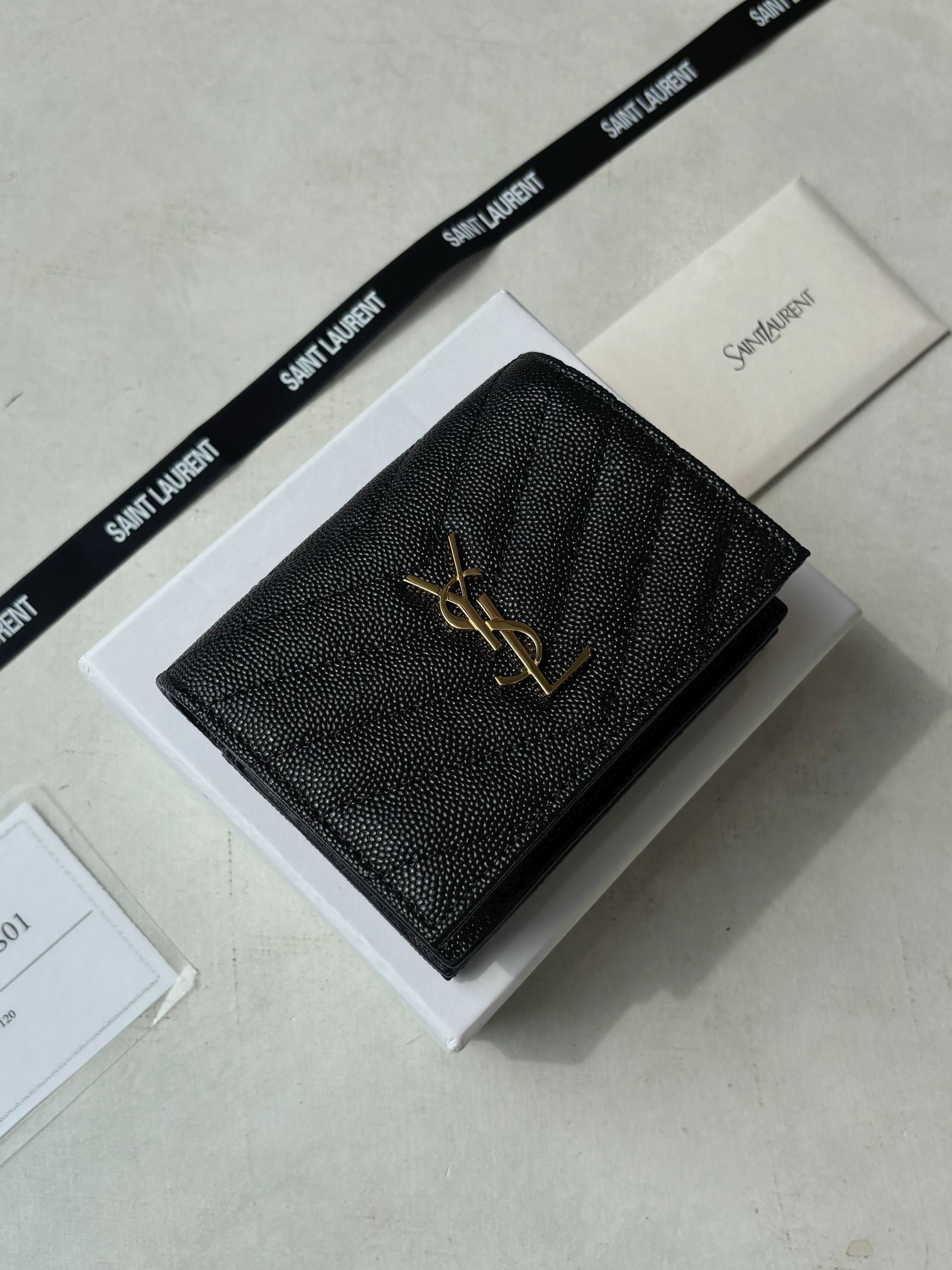 YSL CASSANDRE MATELLASE FLAP CARD CASE IN GRAIN DE POUDRE LEATHER BLACK