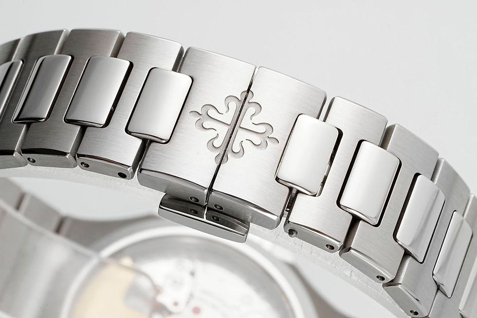 Thumbnail: Patek Philippe Nautilus 35,2 mm blue Dial PPF 7118 diamond bezel stainless steel