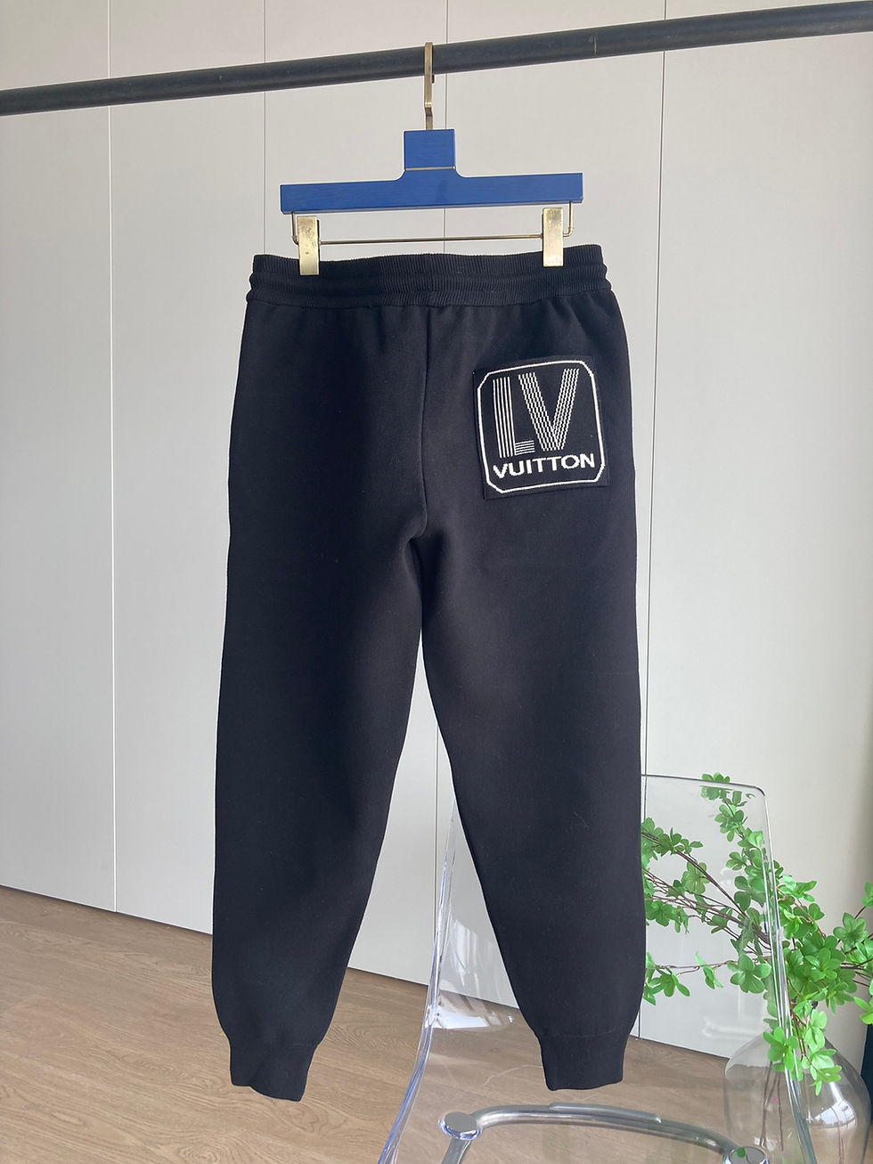 LV PANTS