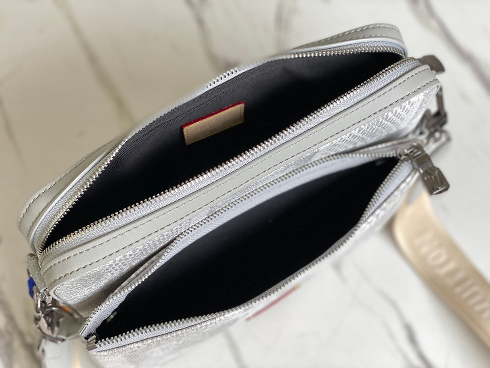 Thumbnail: LV TRIO MESSENGER DAMIER BAG