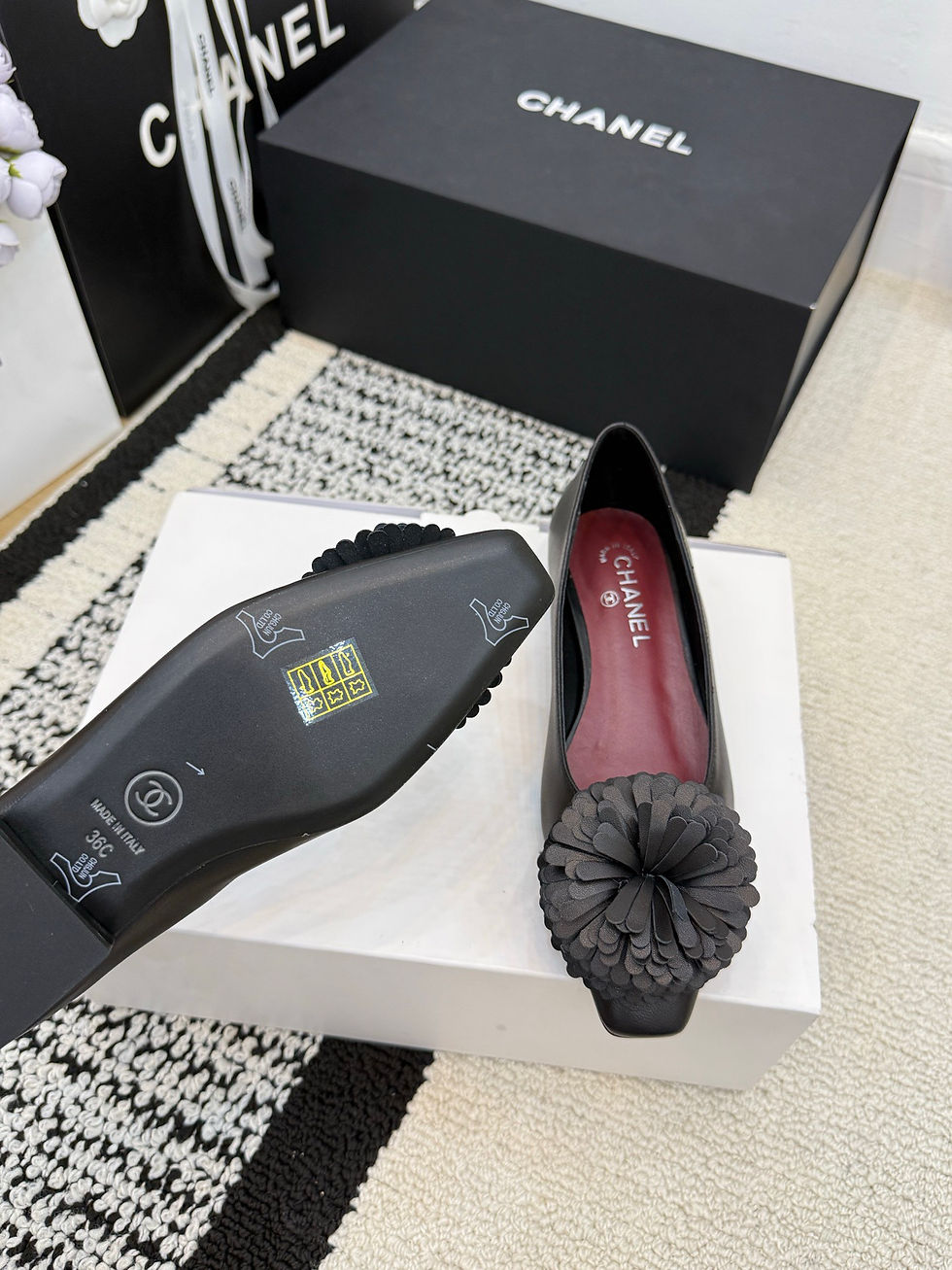 Thumbnail: CHANEL FLAT BALLET 