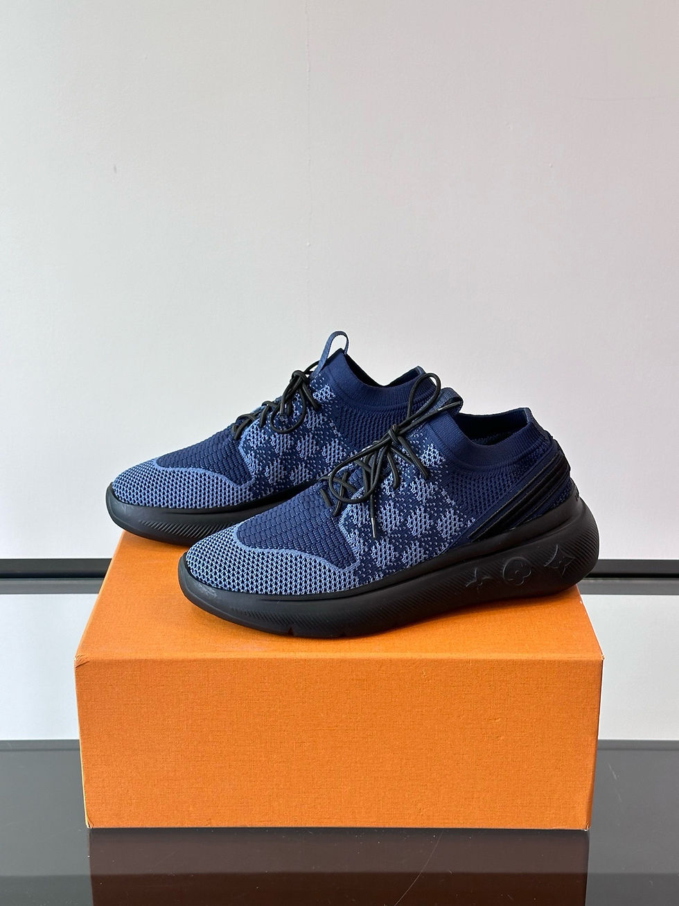 Thumbnail: LV SNEAKERS