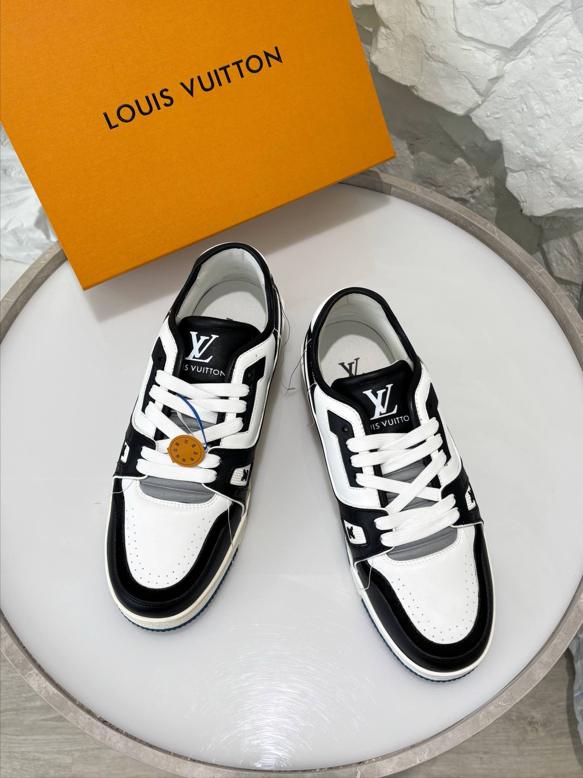 LV TRAINER SNEAKERS