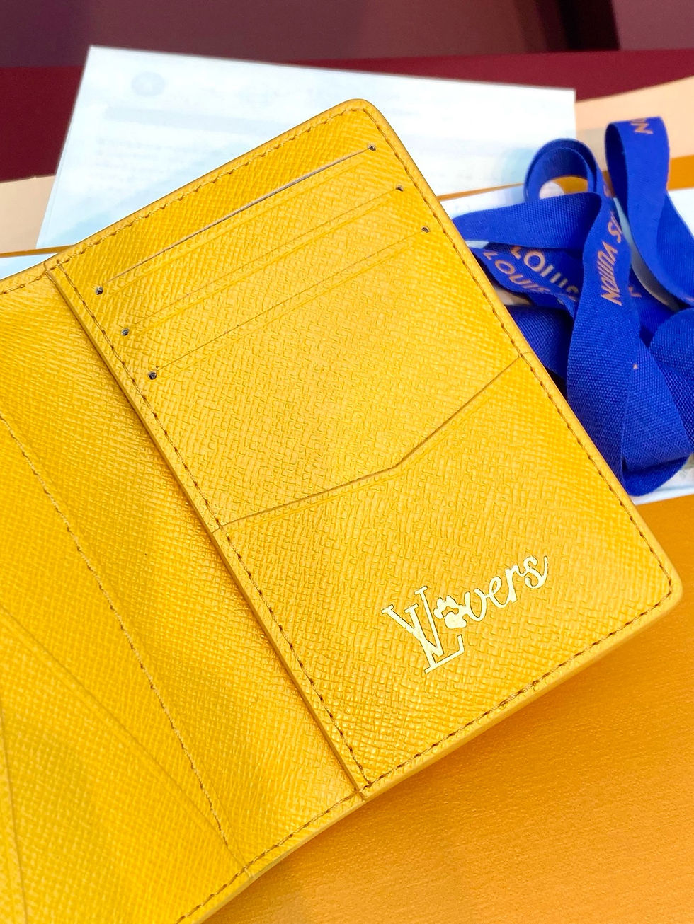 Thumbnail: LV POCKET