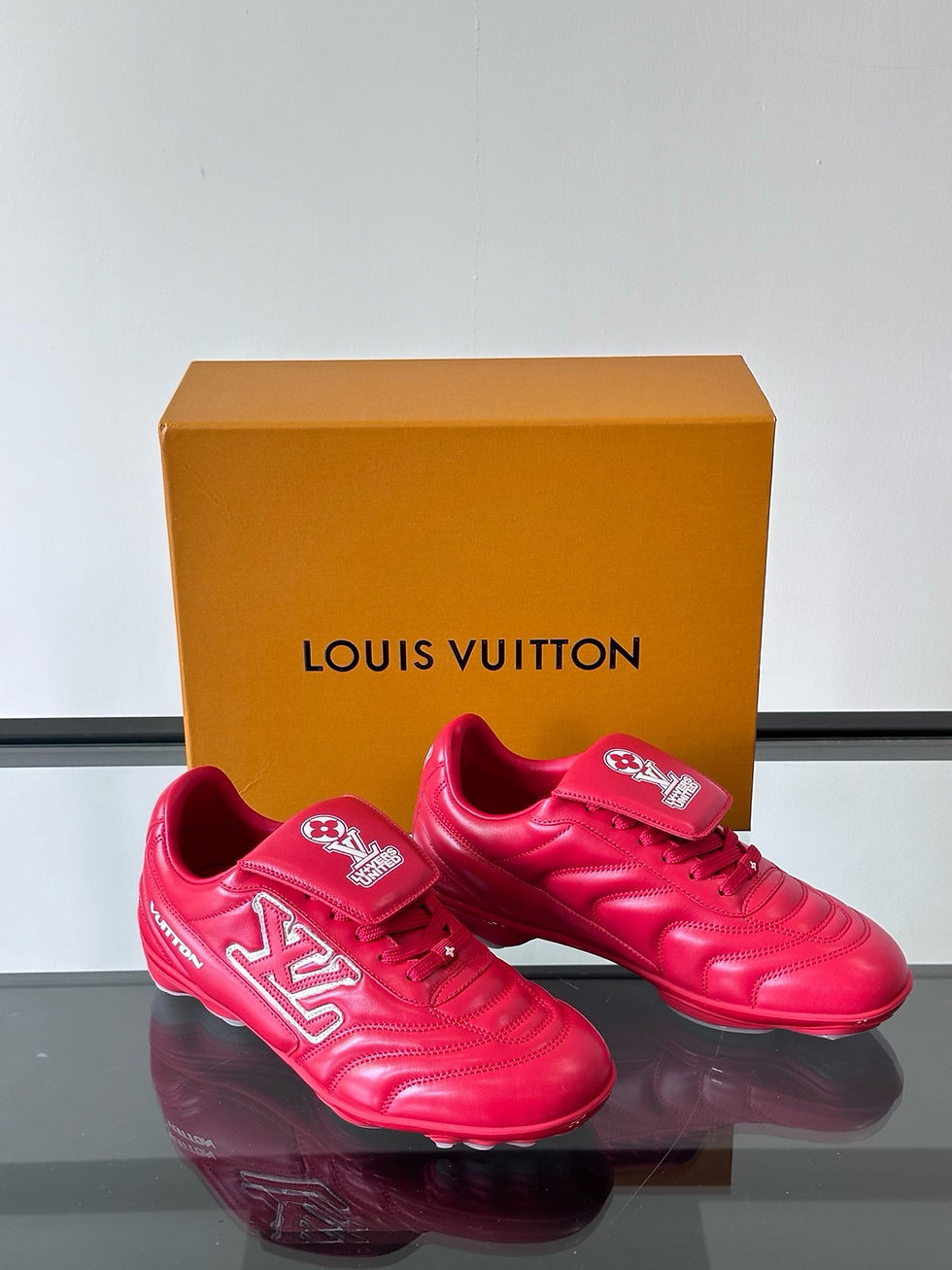Thumbnail: LV SNEAKERS