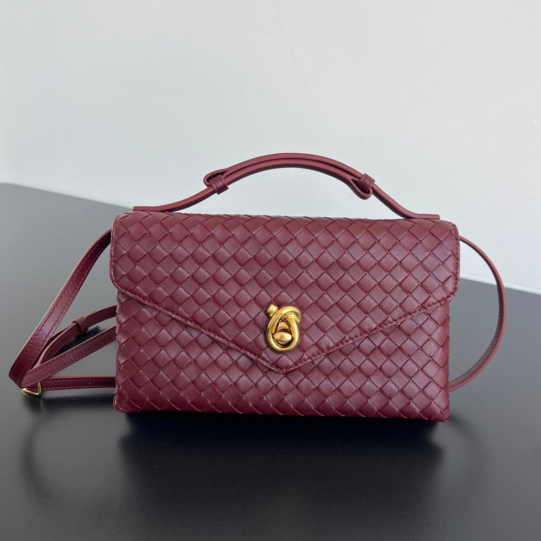 BOTTEGA VENETA KNOT LOCK CROSSBODY BAG