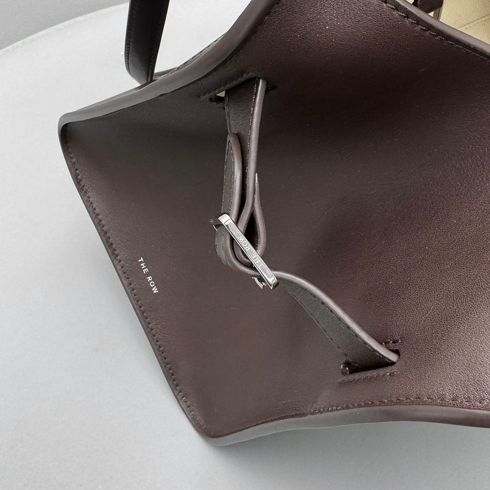 Thumbnail: THE ROW MARGAUX SHOULDER BAG